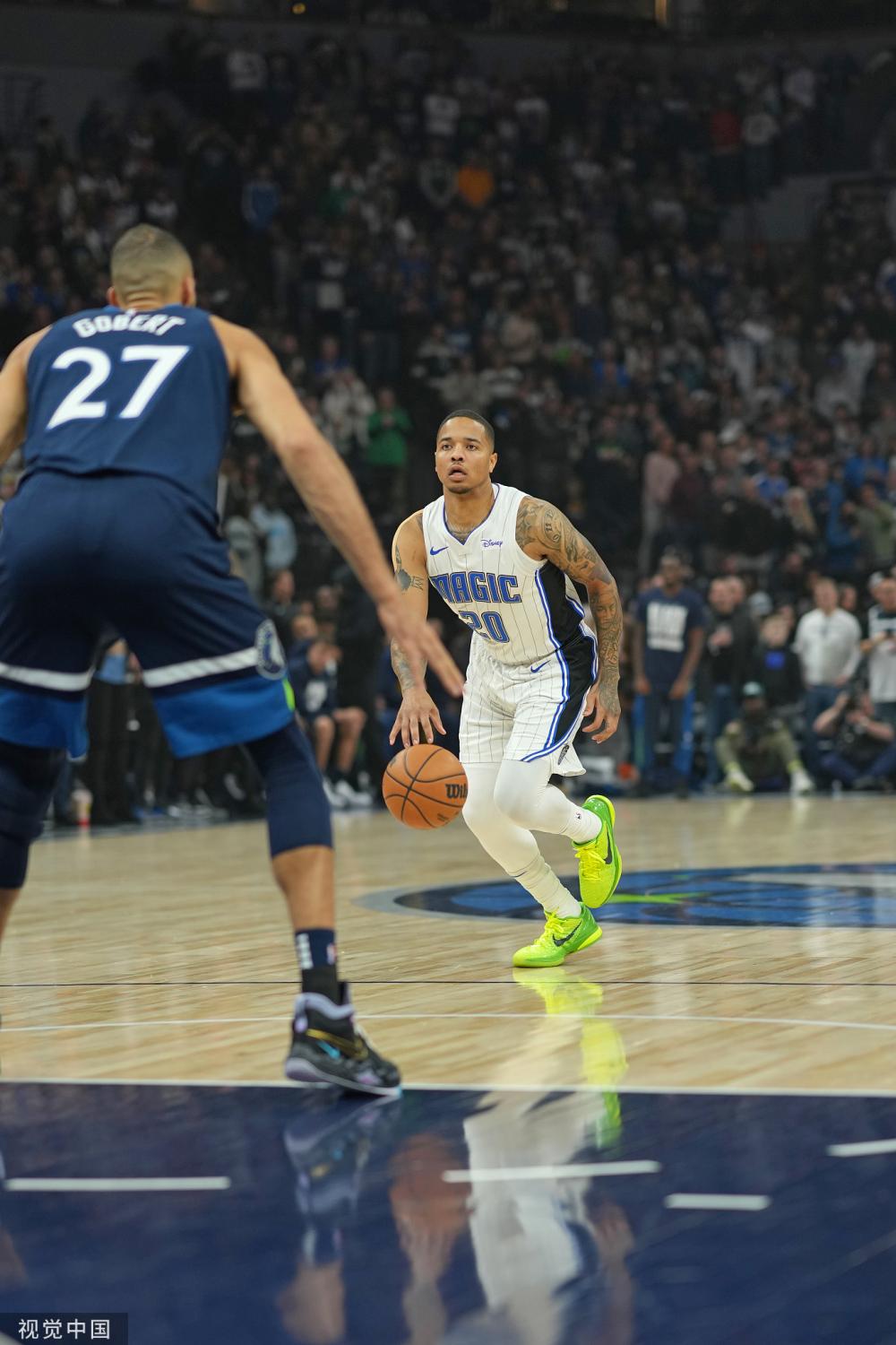 年轻公众人 年轻公众人