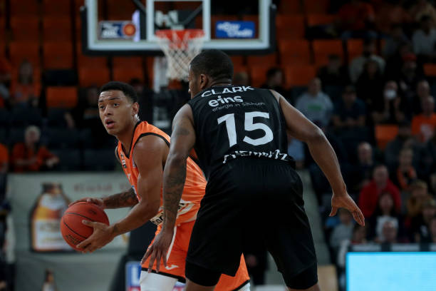 从战术角度 从战术角度